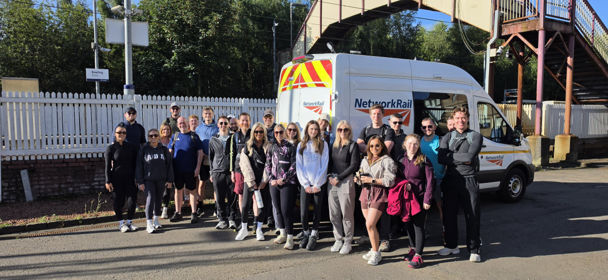 20 Miles, 20 Stations, £4205 raised